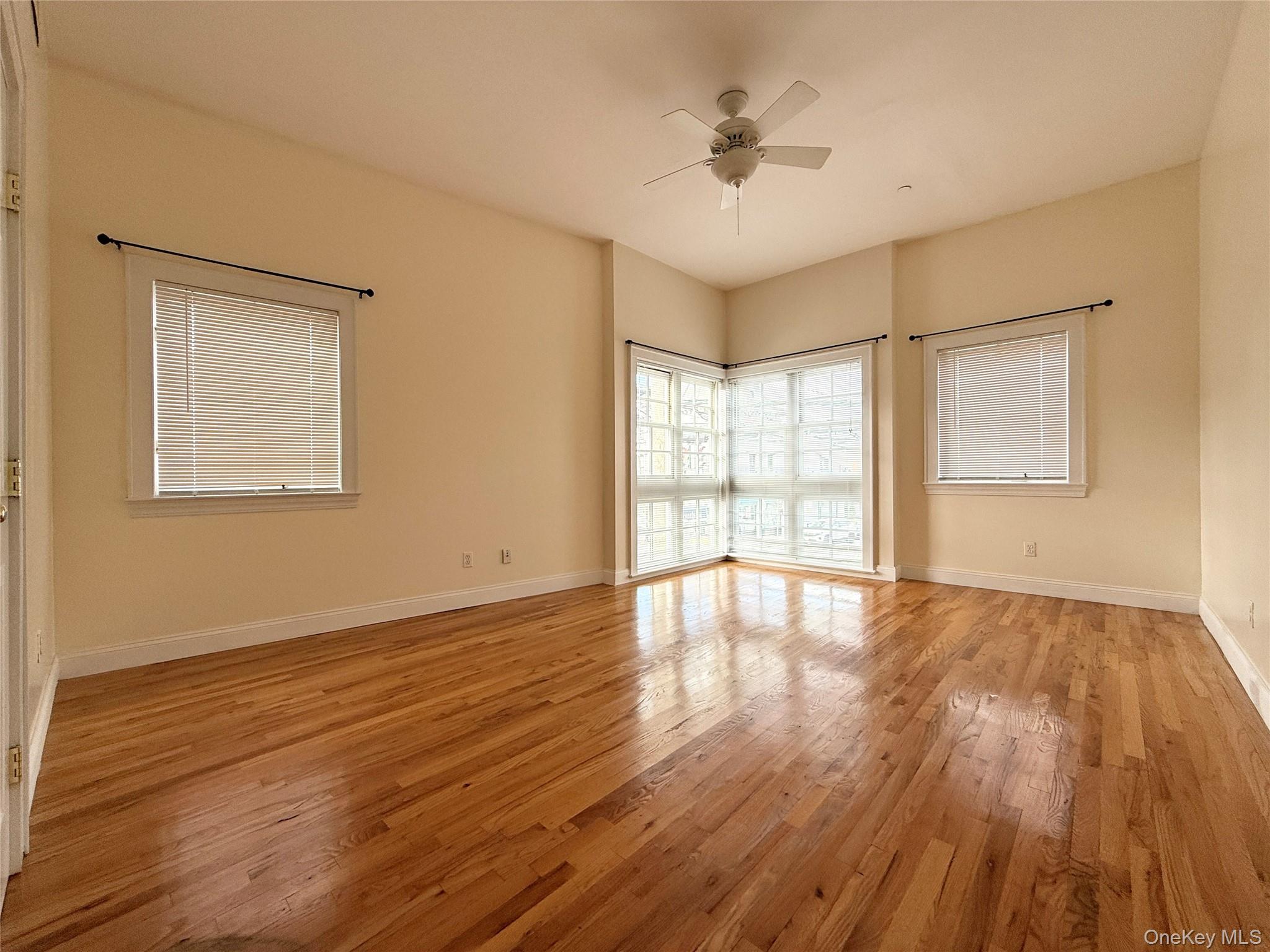 2 East Main Street # 1, Oyster Bay, NY 11771