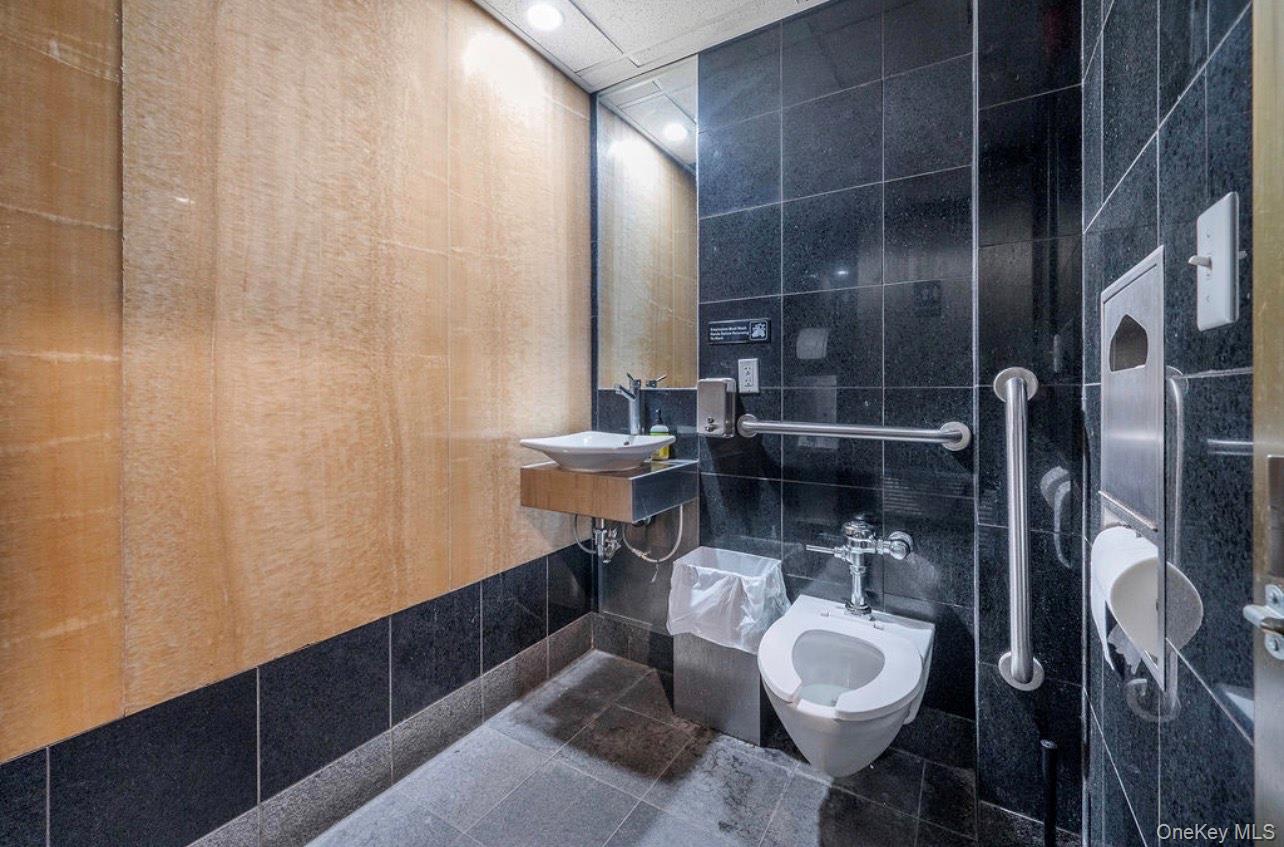 8 Catherine Street # 3B, New York (Manhattan), NY 10038