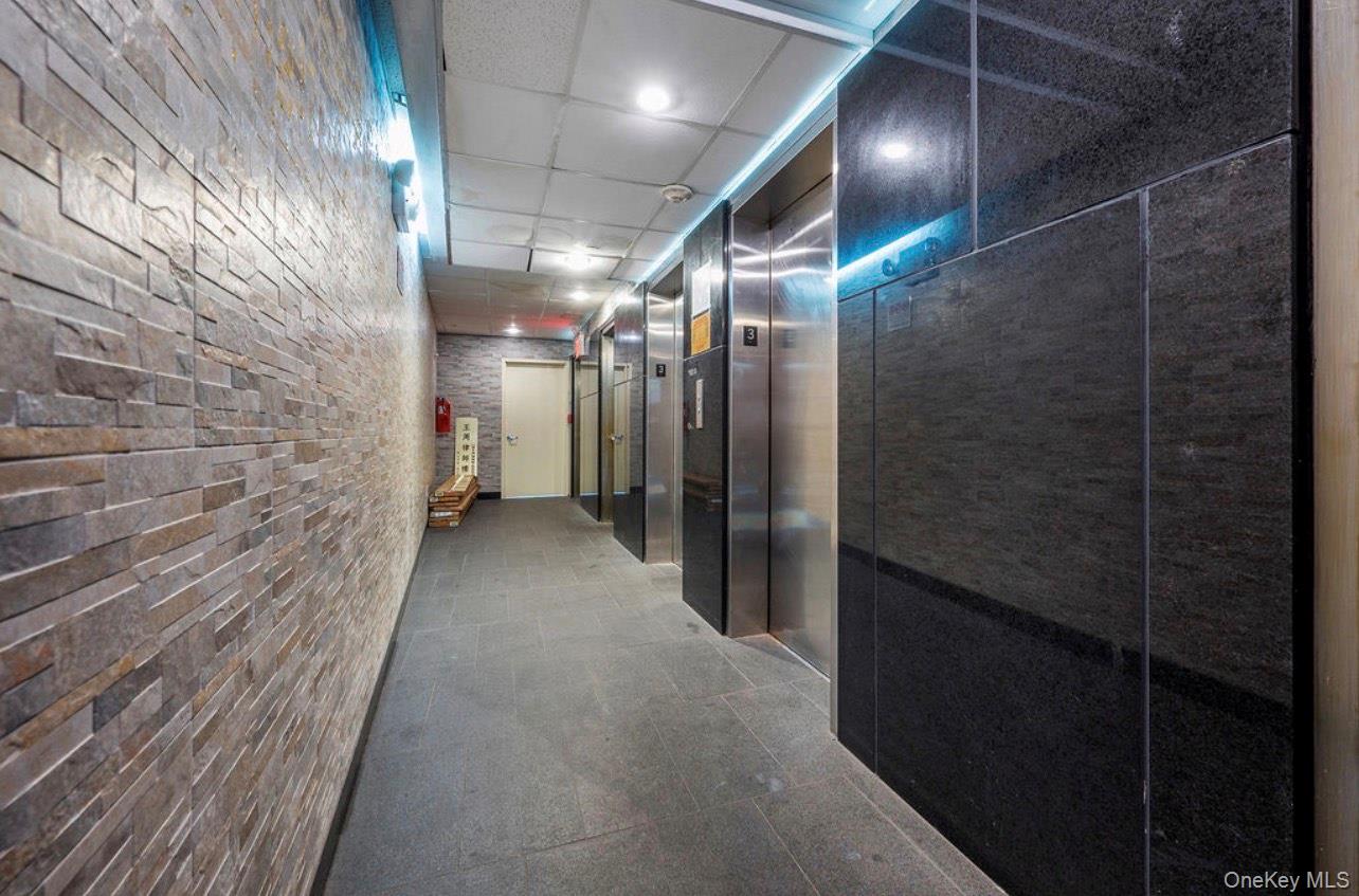 8 Catherine Street # 3B, New York (Manhattan), NY 10038