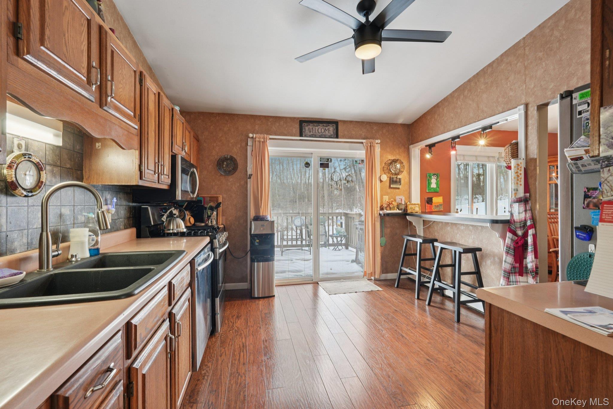 105 Shaker Court N, New Windsor, NY 12553