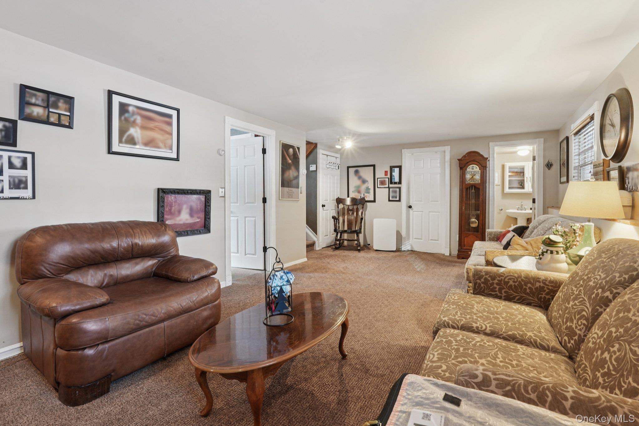 105 Shaker Court N, New Windsor, NY 12553