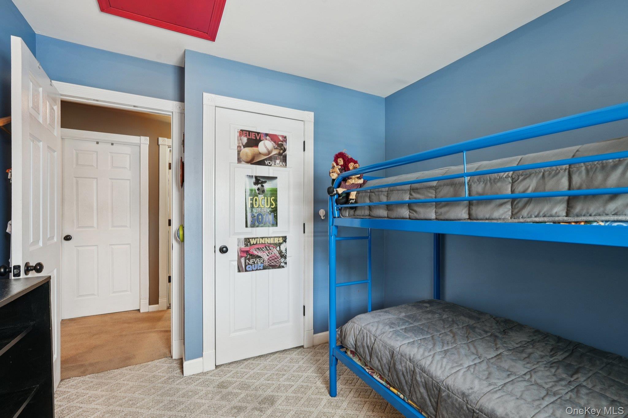 105 Shaker Court N, New Windsor, NY 12553