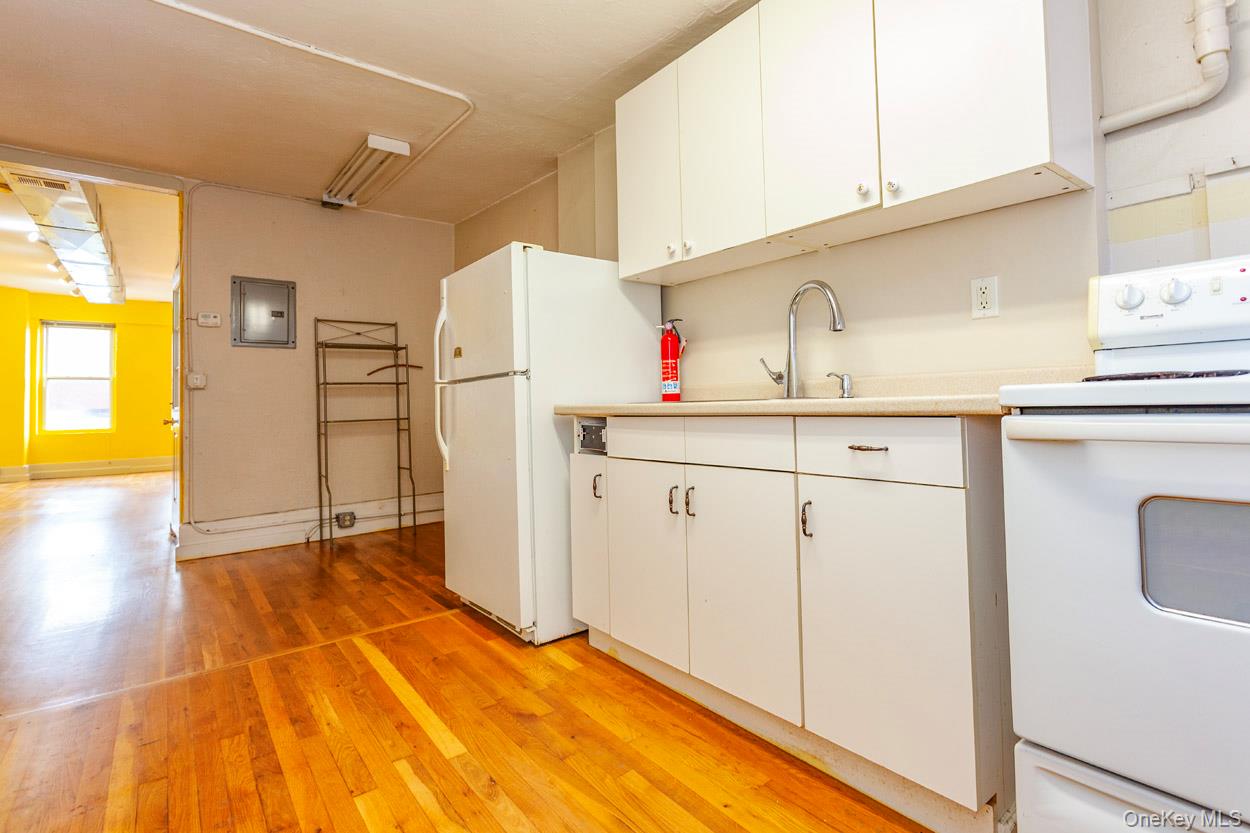 14 S Division Street # 3rd Floor, Peekskill, NY 10566