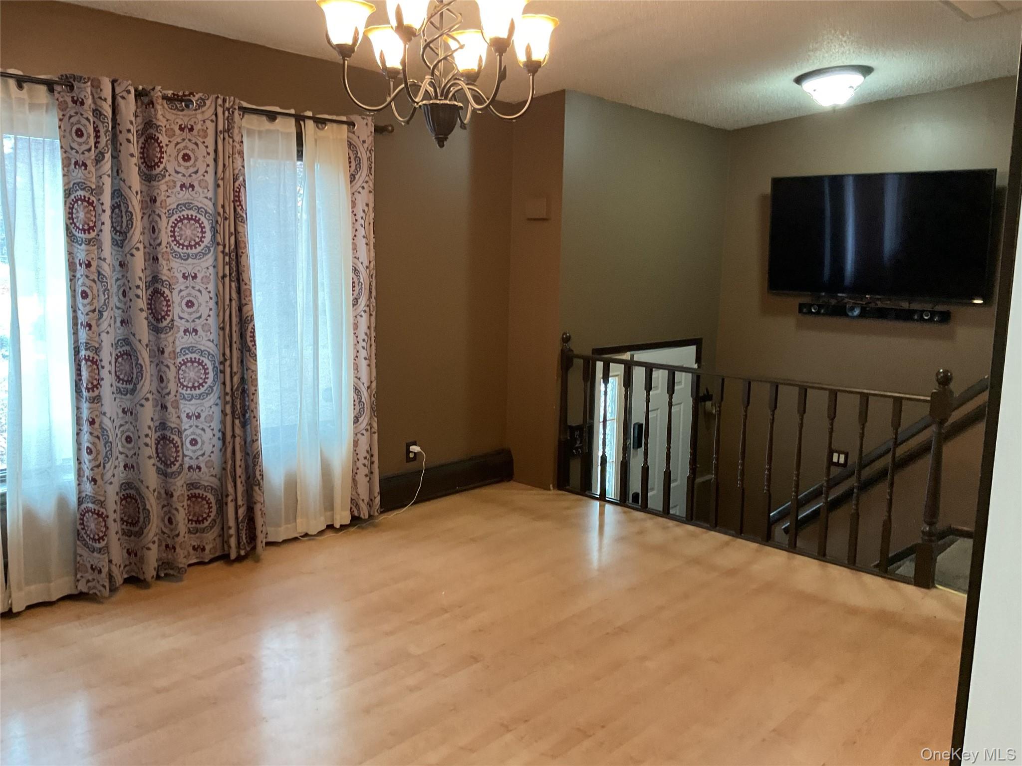 531 Boxwood Drive, Shirley, NY 11967