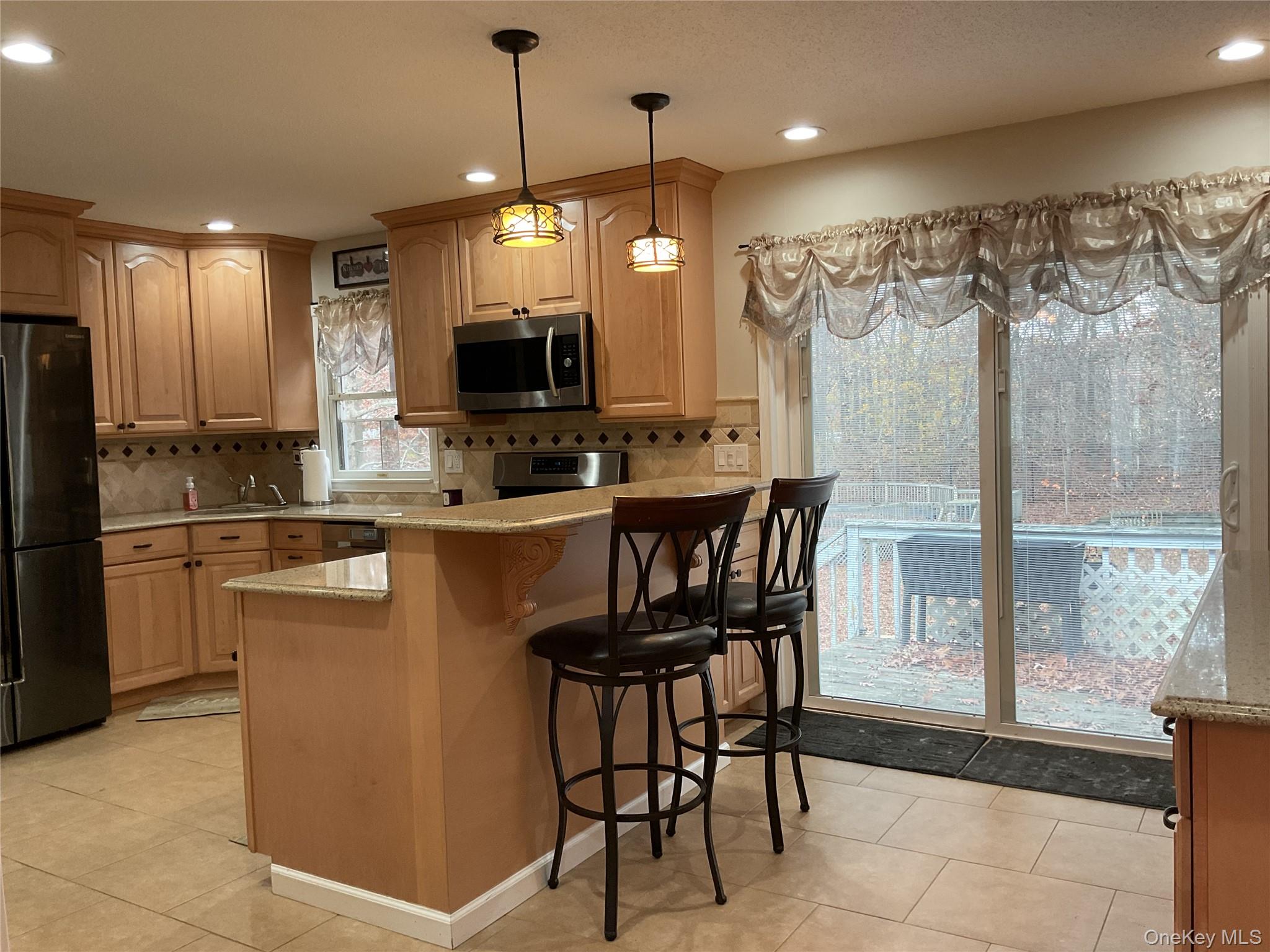 531 Boxwood Drive, Shirley, NY 11967