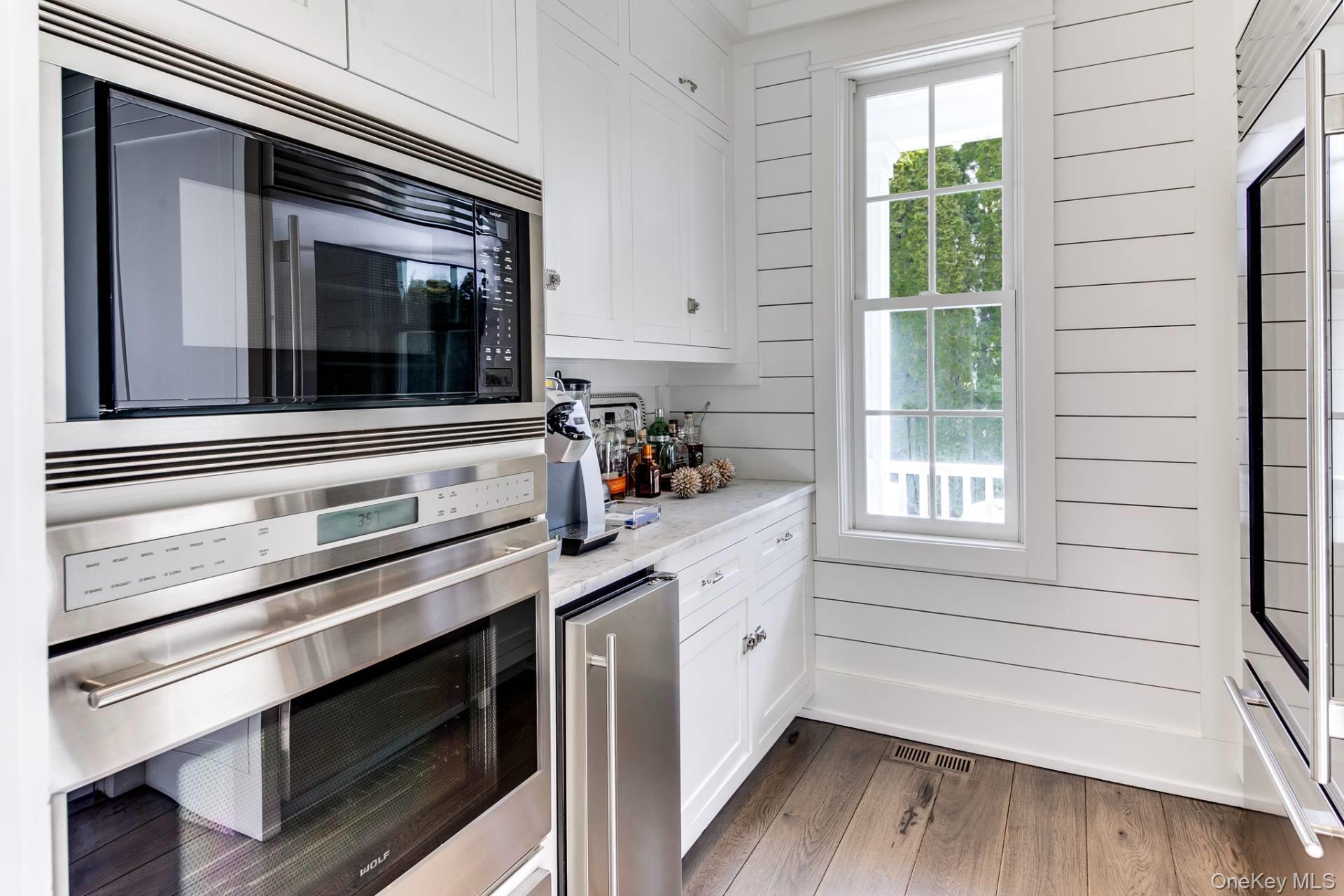 59 Miller Lane E, East Hampton, NY 11937