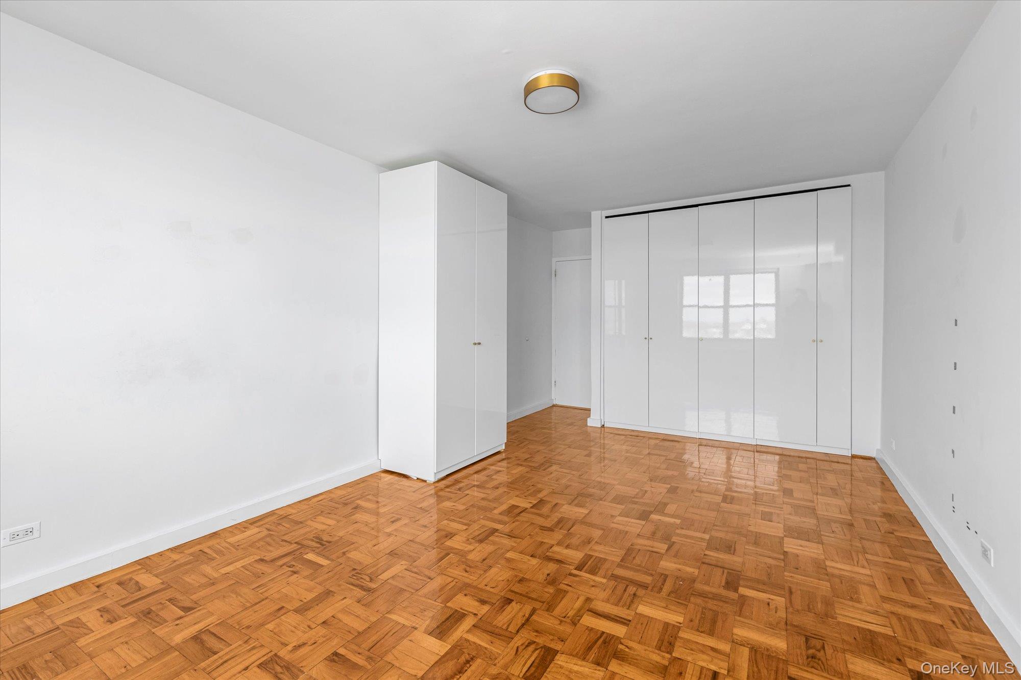 125-10 Queens Boulevard # 2404, Kew Gardens, NY 11415