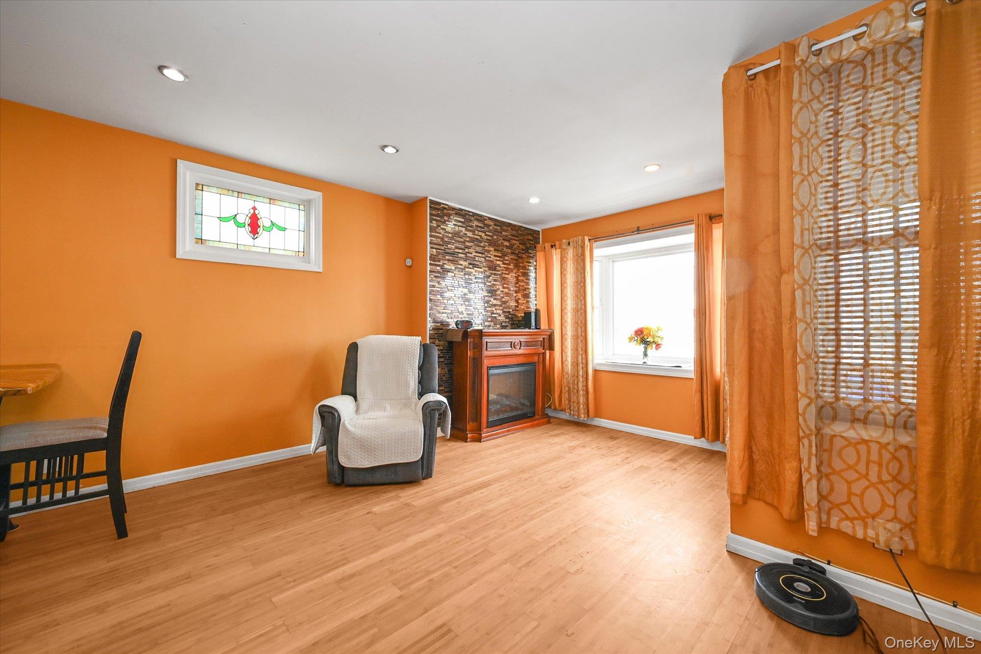 6448 58th Road, Maspeth, NY 11378