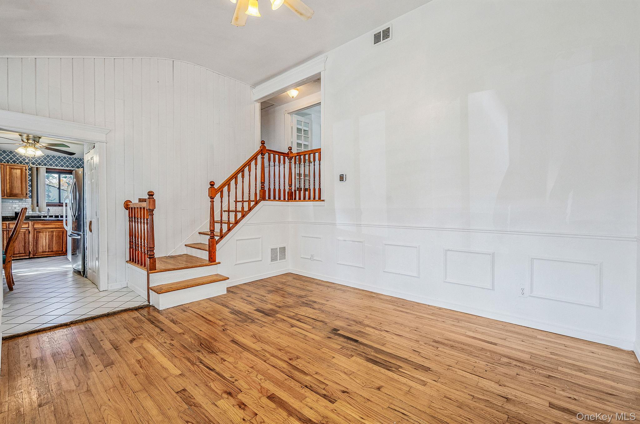 1401 Race Avenue, Medford, NY 11763