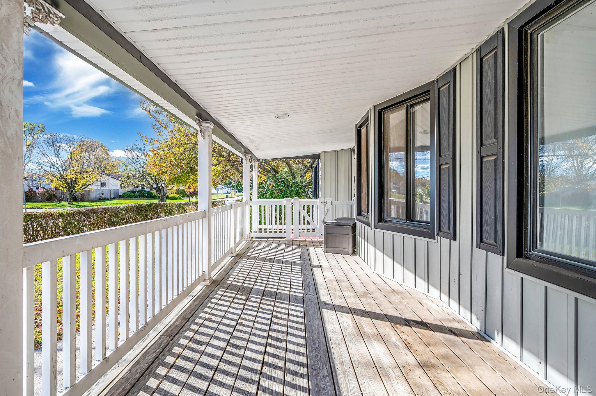 1401 Race Avenue, Medford, NY 11763