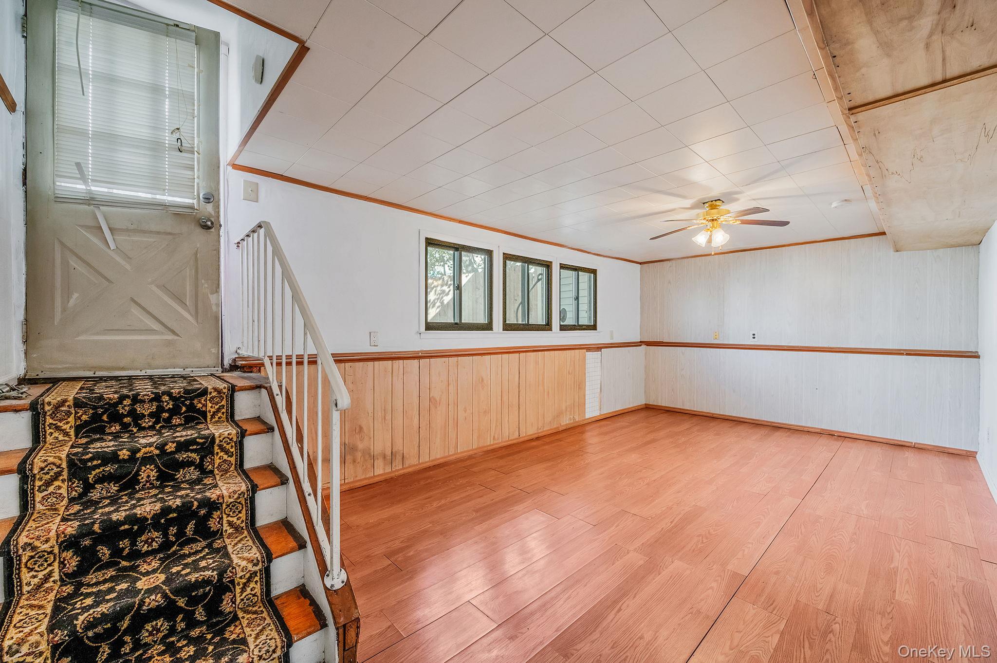 1401 Race Avenue, Medford, NY 11763