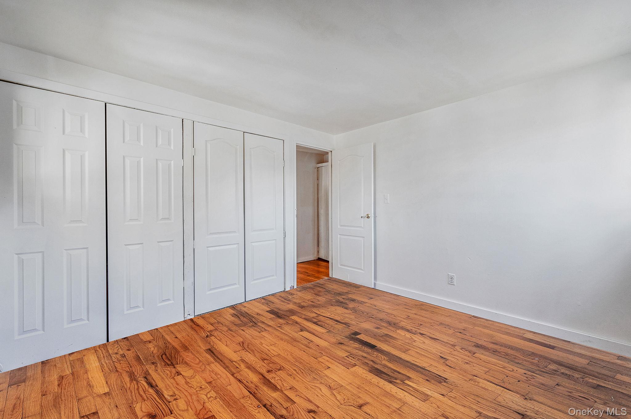 1401 Race Avenue, Medford, NY 11763