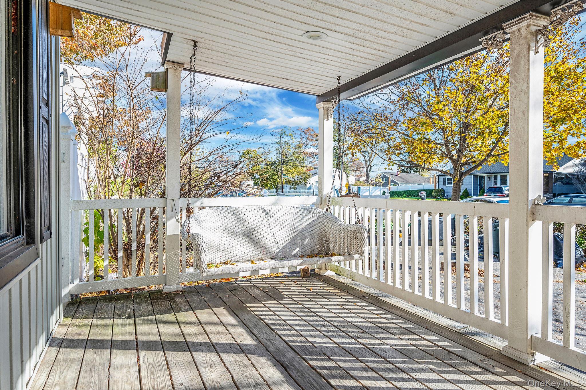 1401 Race Avenue, Medford, NY 11763