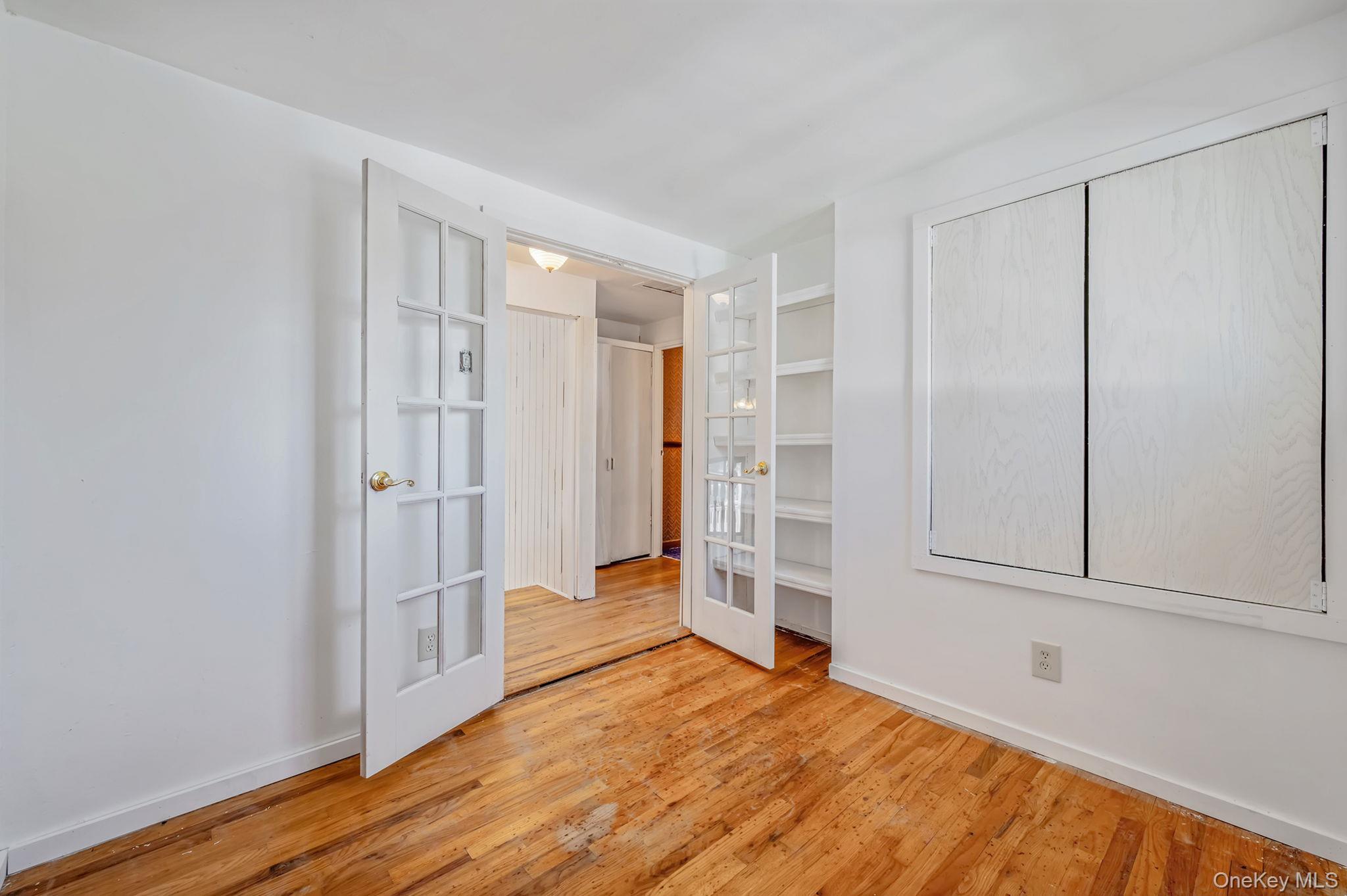 1401 Race Avenue, Medford, NY 11763