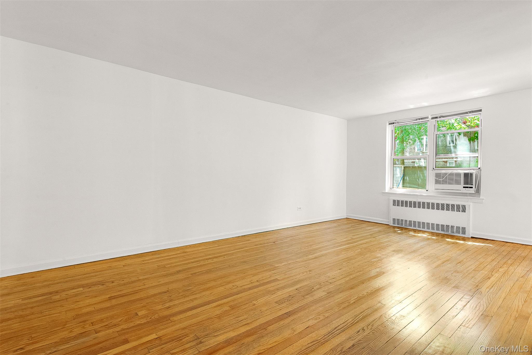 66-40 108th Street # 1D, Forest Hills, NY 11375