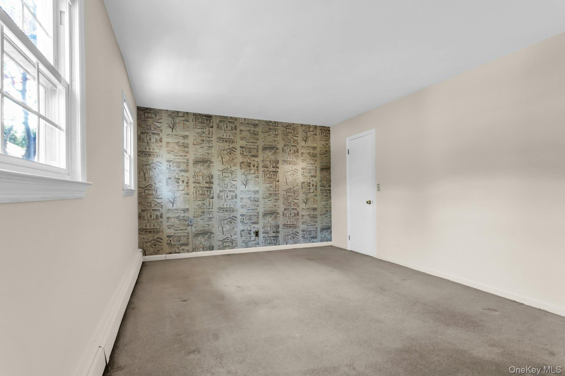 12 Violet Road, Bayville, NY 11709