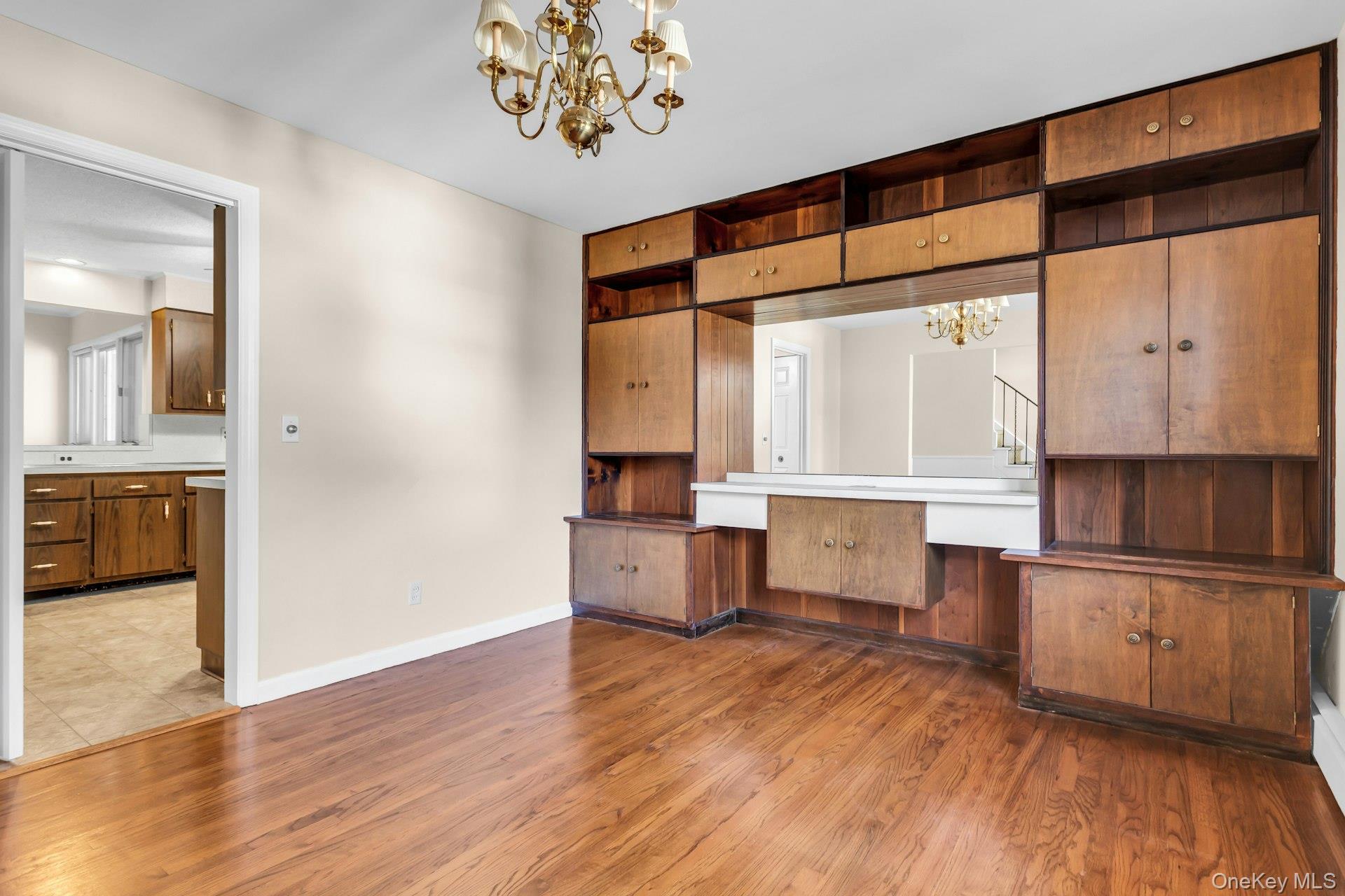 12 Violet Road, Bayville, NY 11709