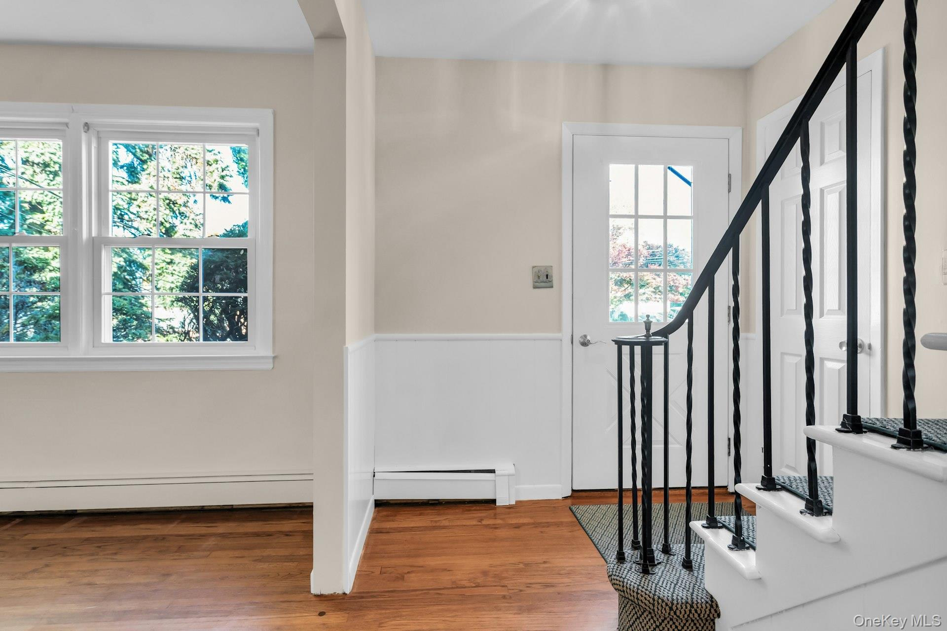 12 Violet Road, Bayville, NY 11709