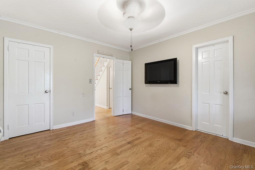 26 Paul Revere Lane, Centerport, NY 11721