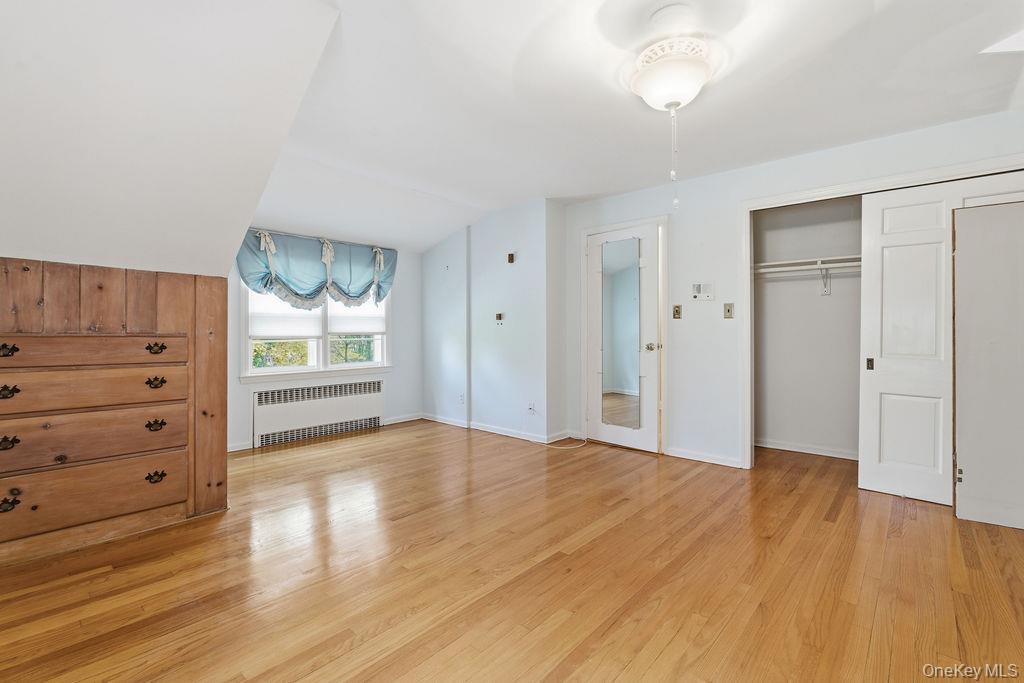 26 Paul Revere Lane, Centerport, NY 11721