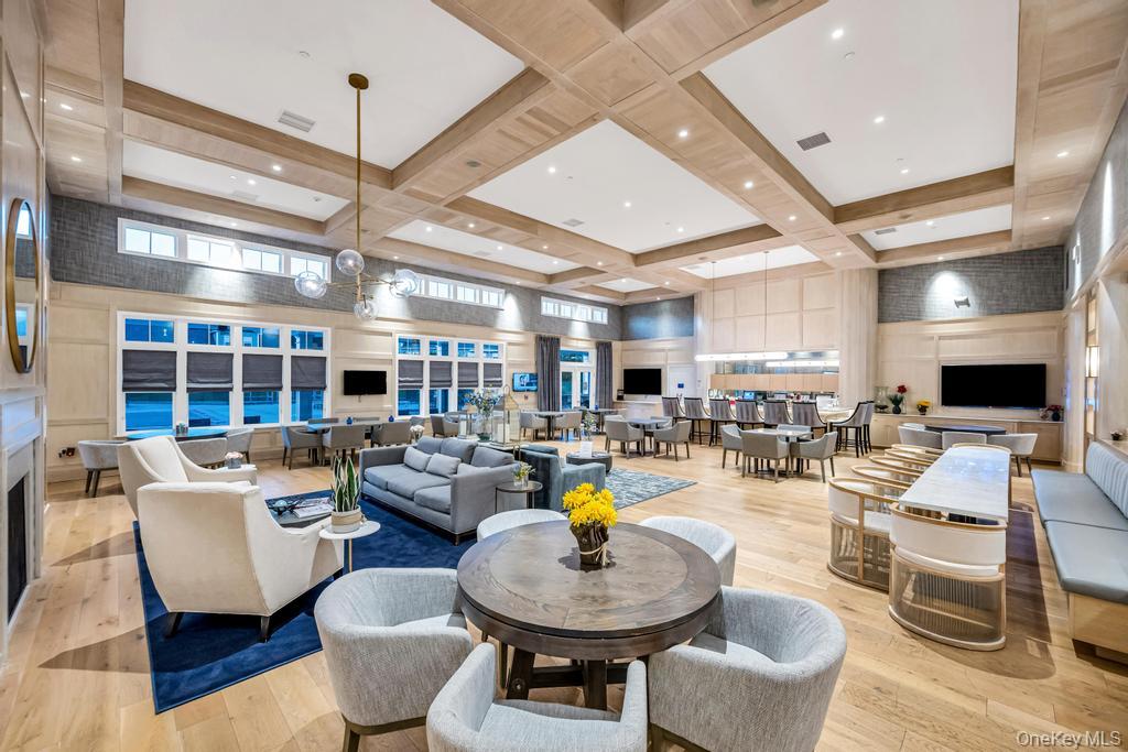 195 Belmont Circle, Yaphank, NY 11980