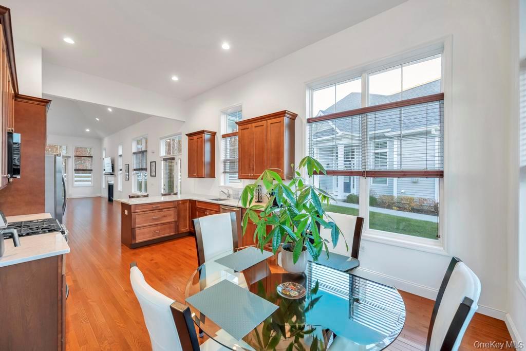 195 Belmont Circle, Yaphank, NY 11980