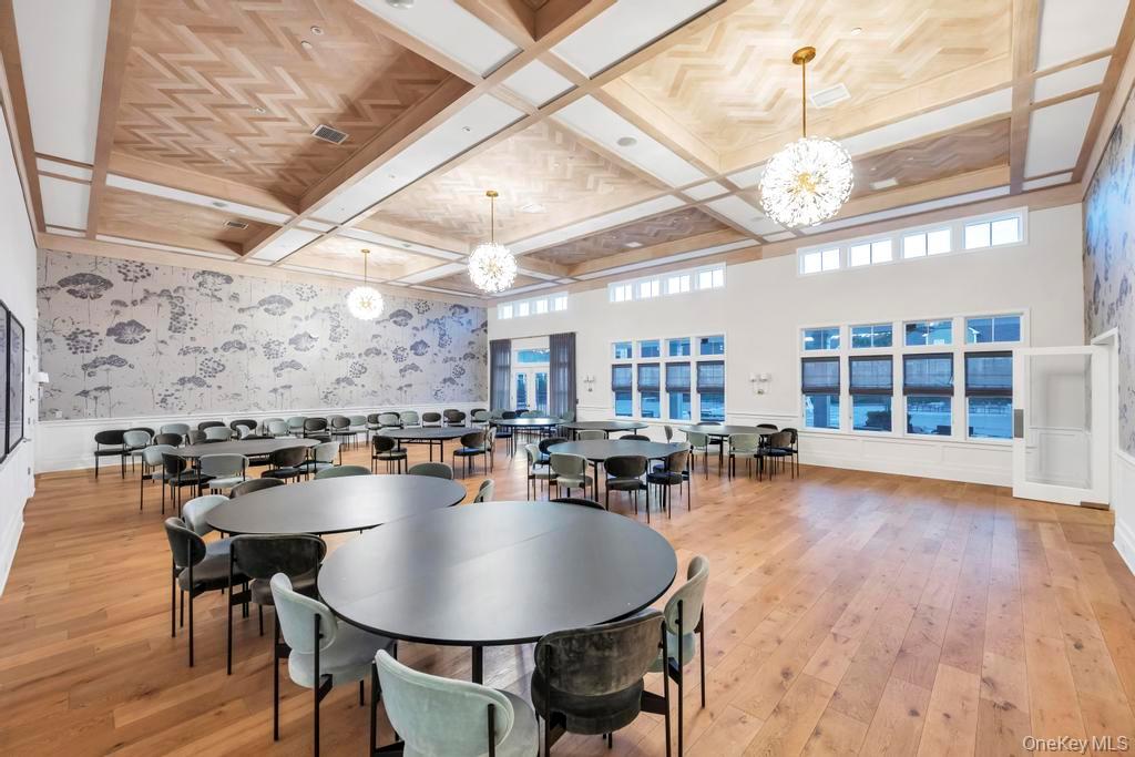 195 Belmont Circle, Yaphank, NY 11980