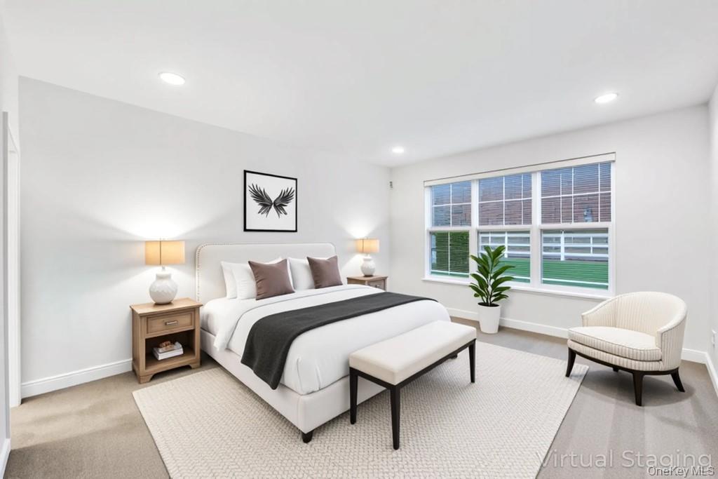 195 Belmont Circle, Yaphank, NY 11980