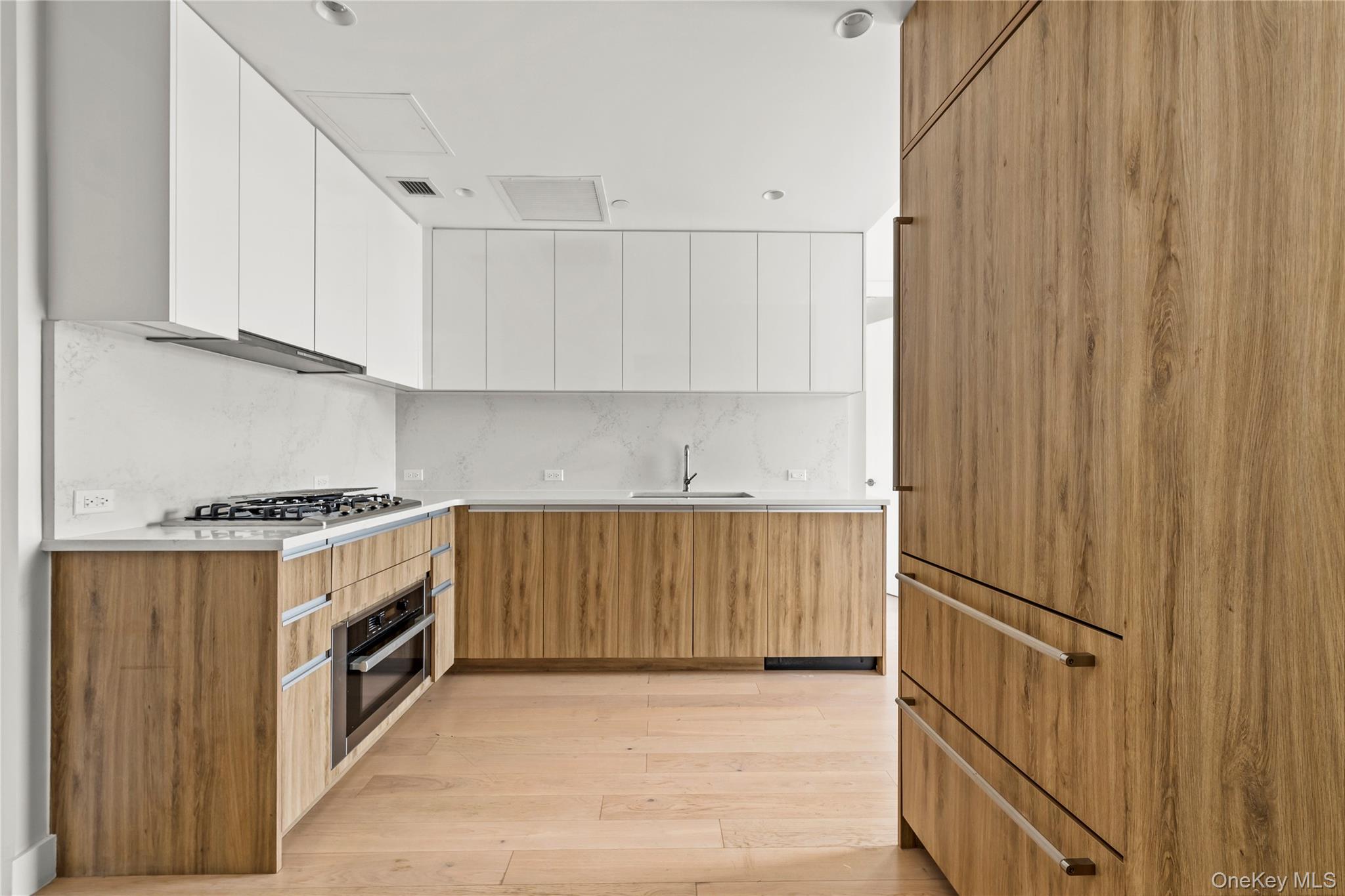 136-18 Maple Avenue # 5F, Flushing, NY 11355