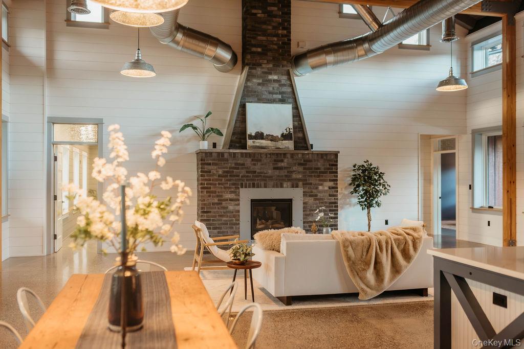 1248 Albany Post Road, Gardiner, NY 12525