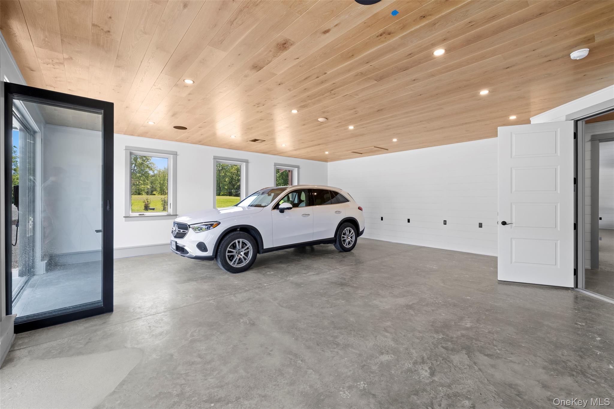 1248 Albany Post Road, Gardiner, NY 12525