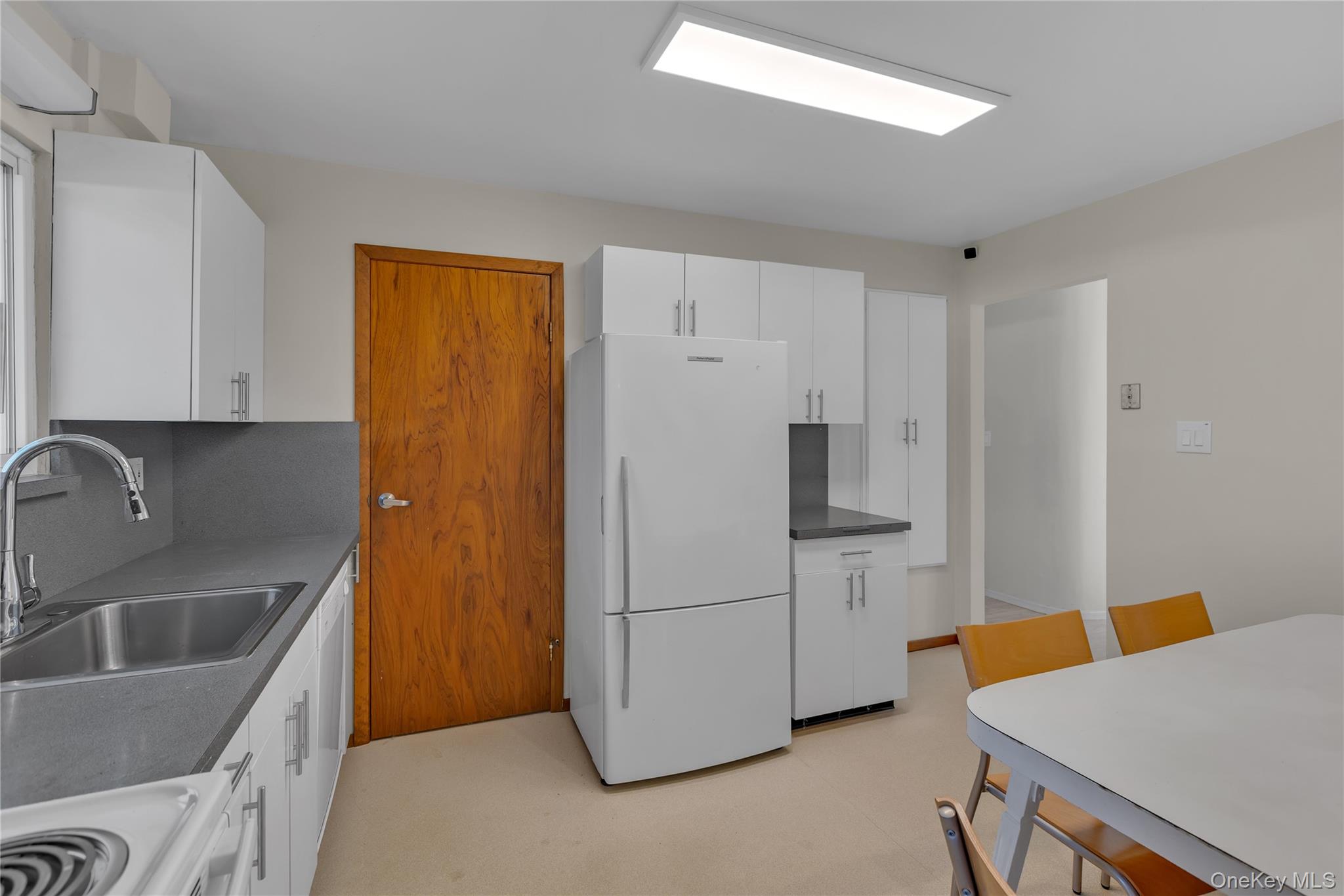 21 Yeoman Drive, East Northport, NY 11731