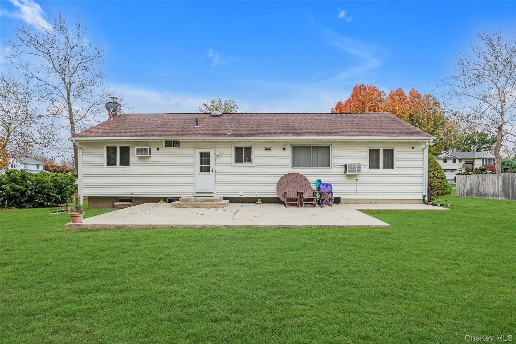 21 Yeoman Drive, East Northport, NY 11731