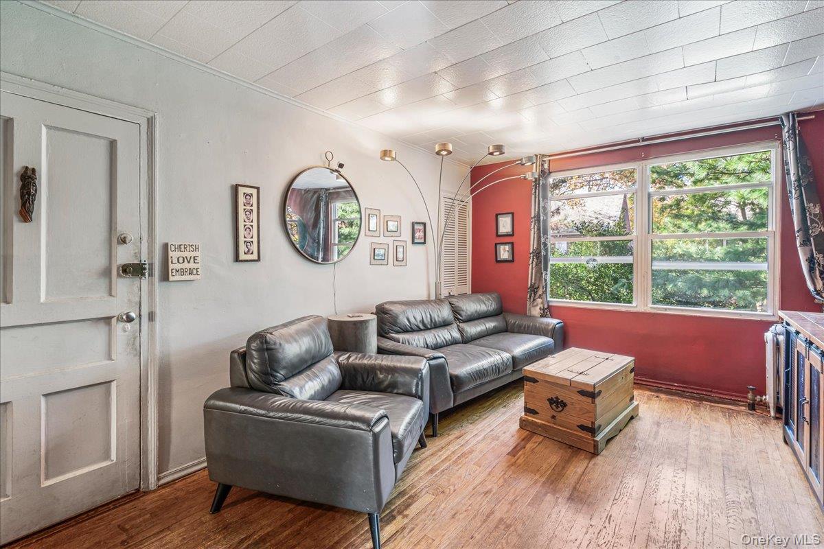 3921 48th Street, Sunnyside, NY 11104