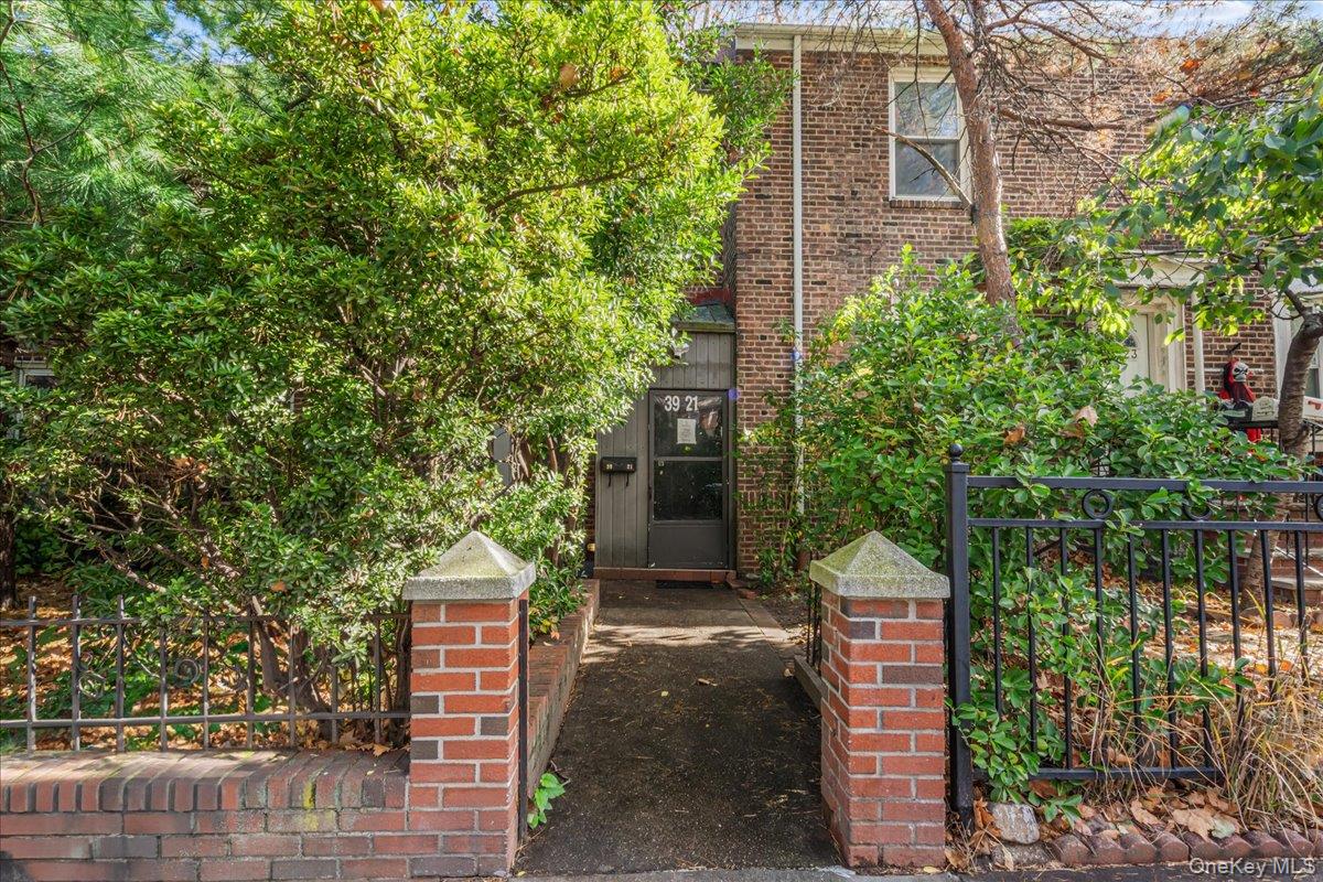 3921 48th Street, Sunnyside, NY 11104