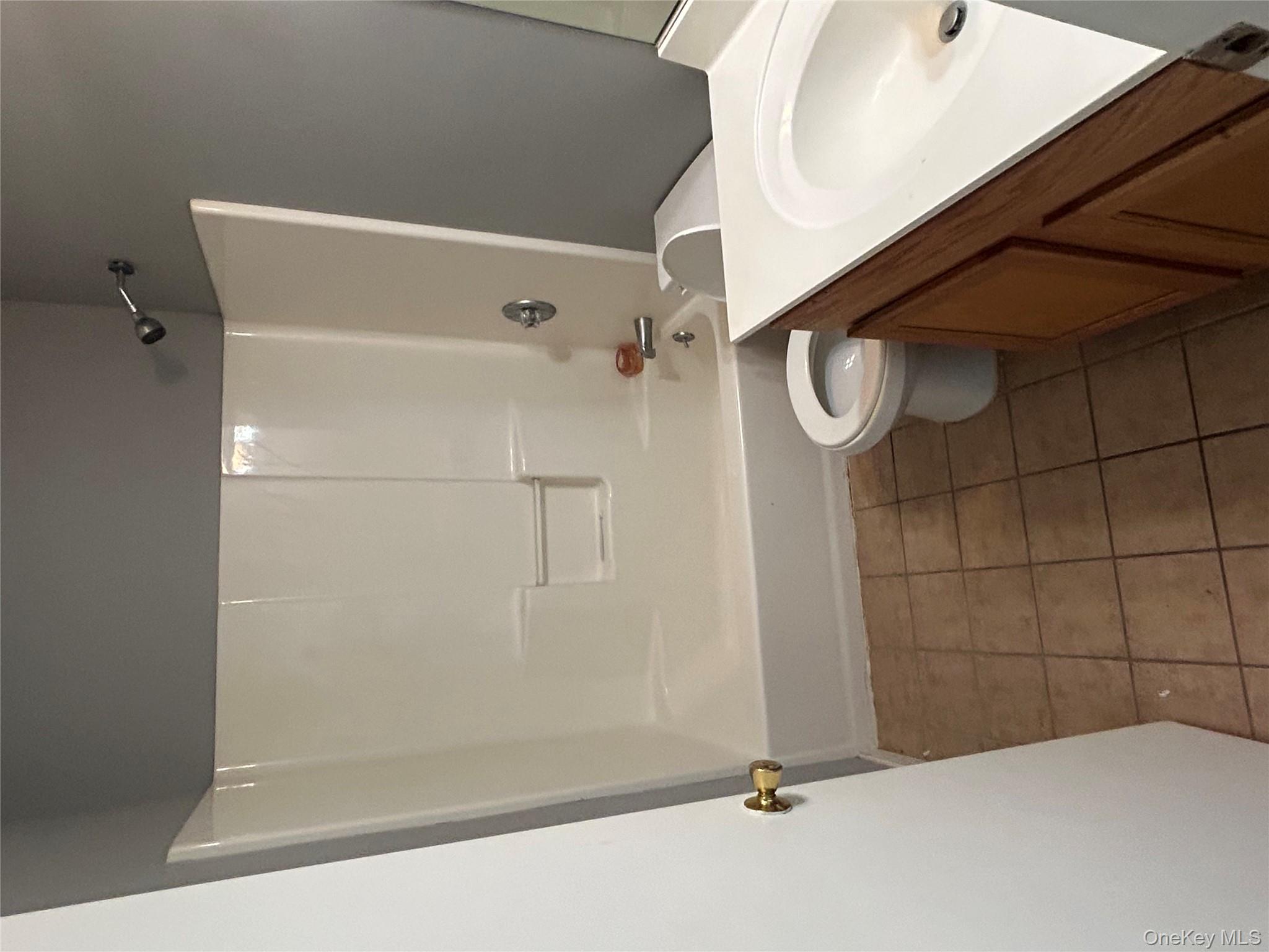 83 Jordan Lane, Middletown, NY 10940