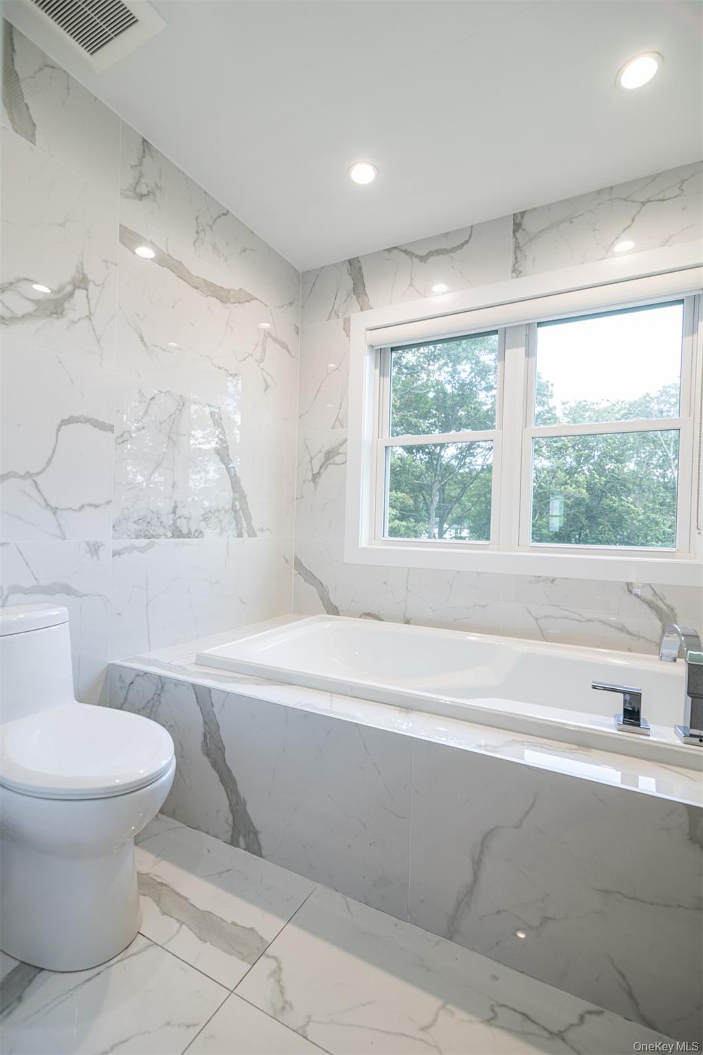 14 Klingher Court, Pomona, NY 10970