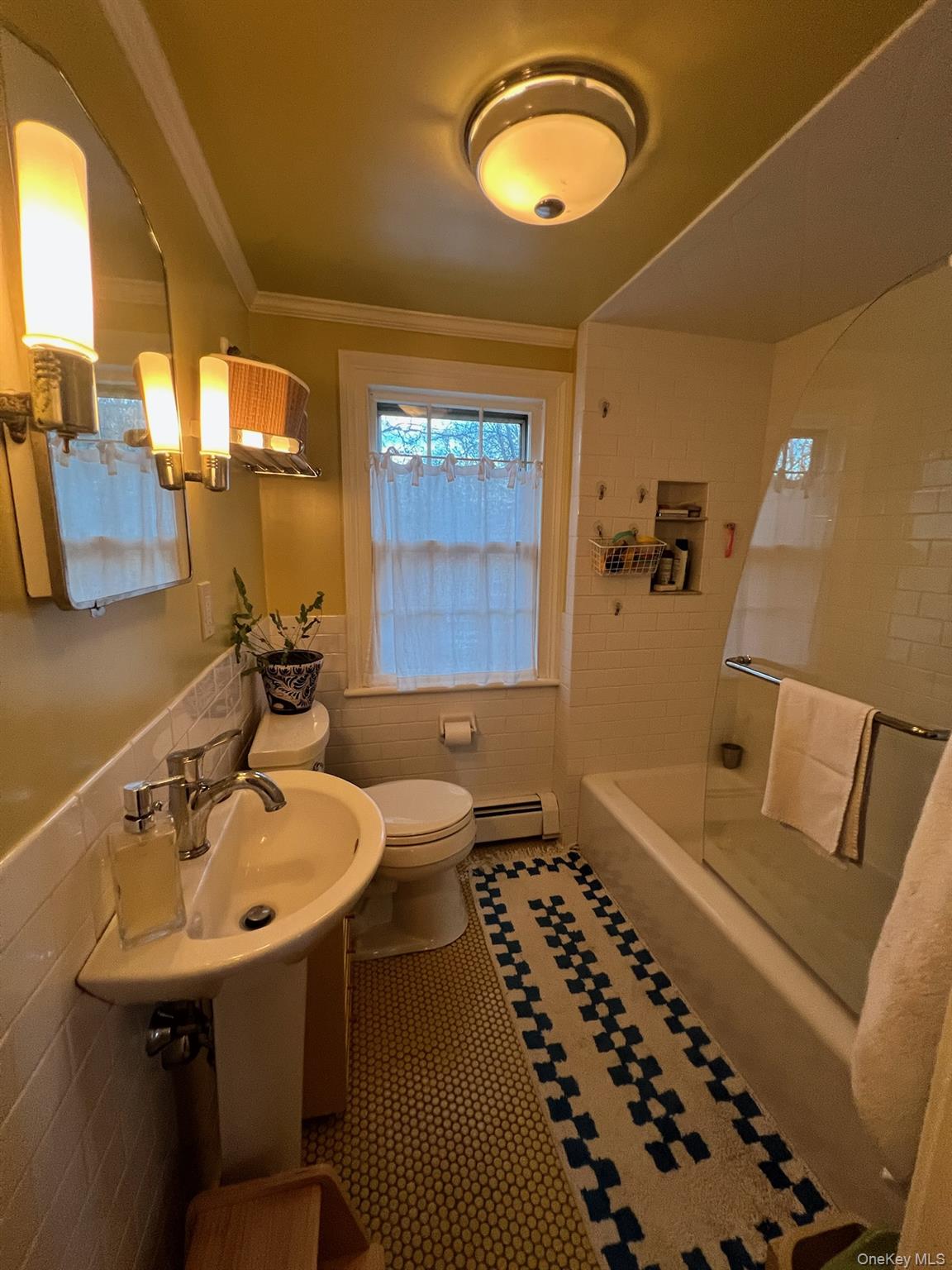 26 CENTER Street, Rhinebeck, NY 12572