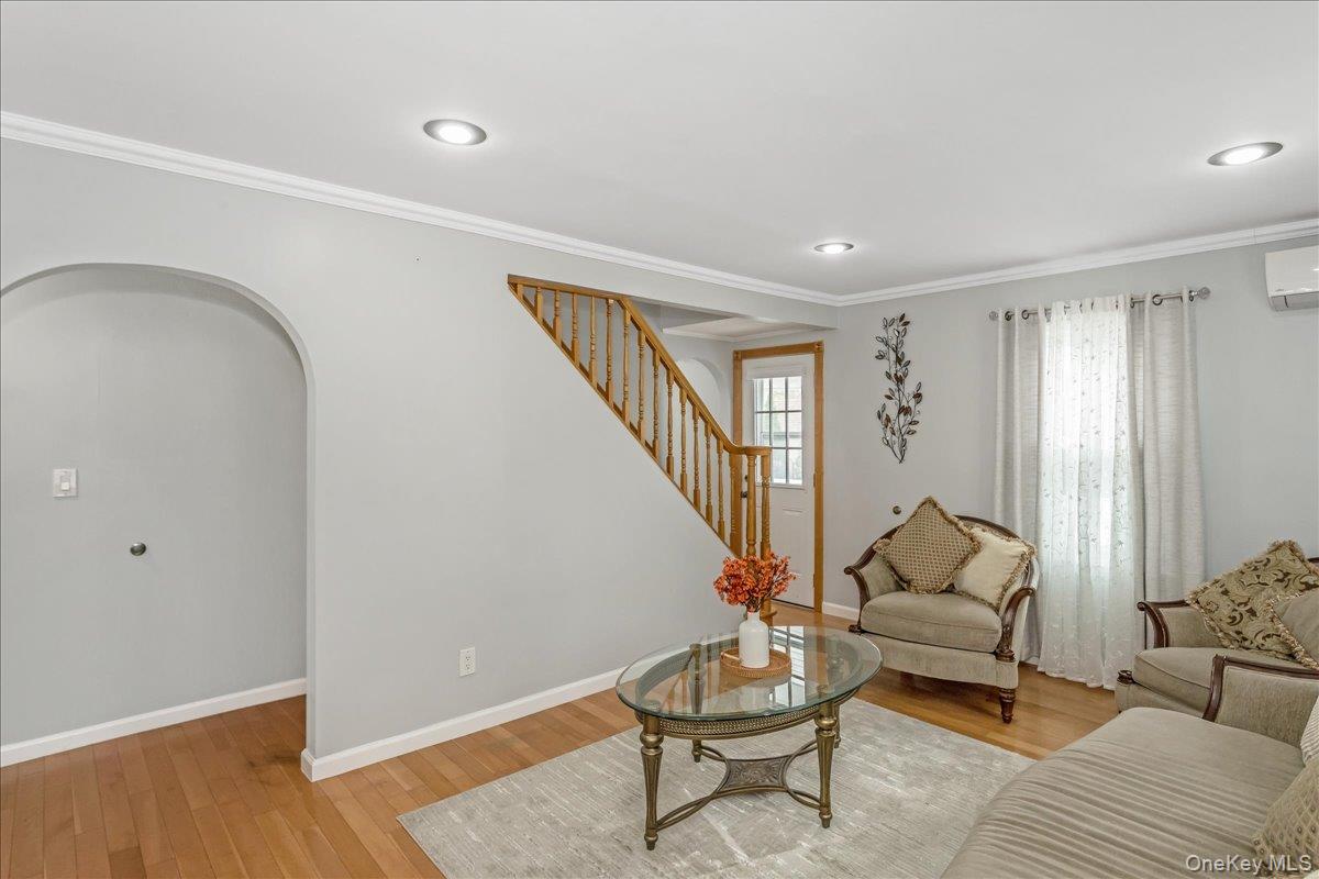 95 Norman Street, New Hyde Park, NY 11040