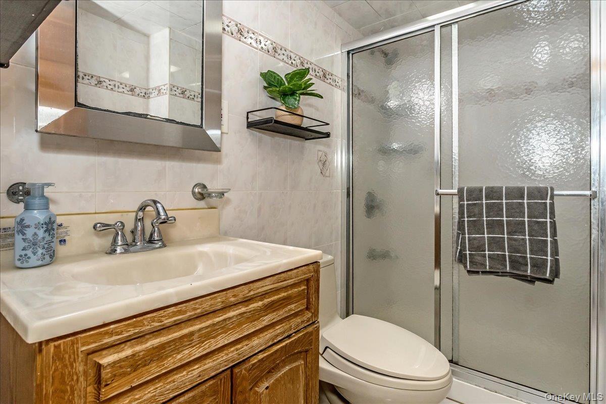 95 Norman Street, New Hyde Park, NY 11040