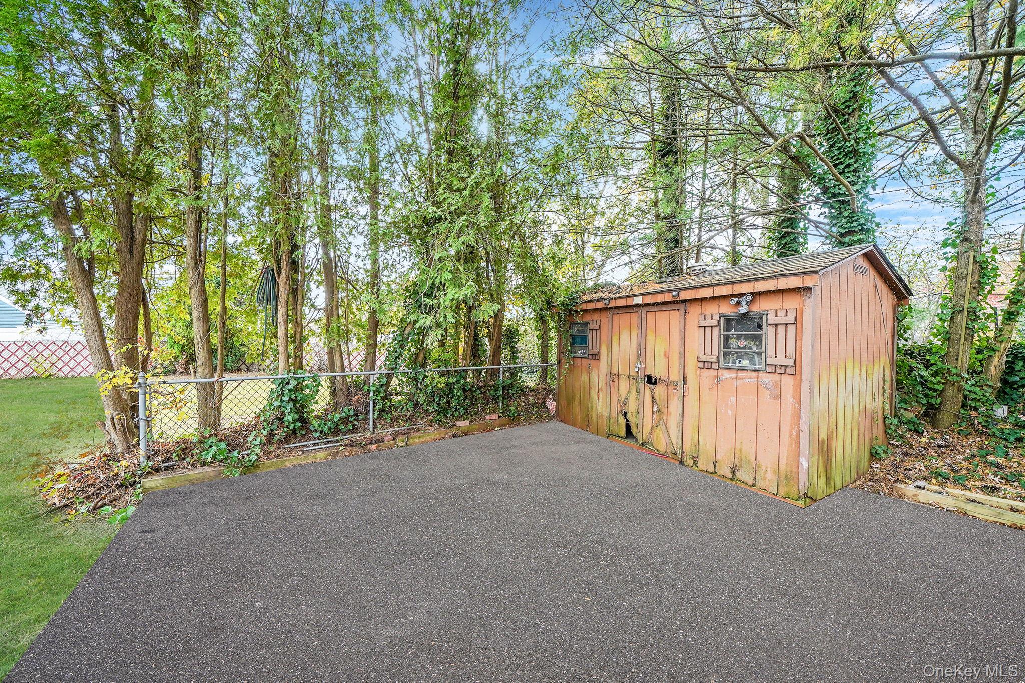 56 Matsunaye Drive, Medford, NY 11763