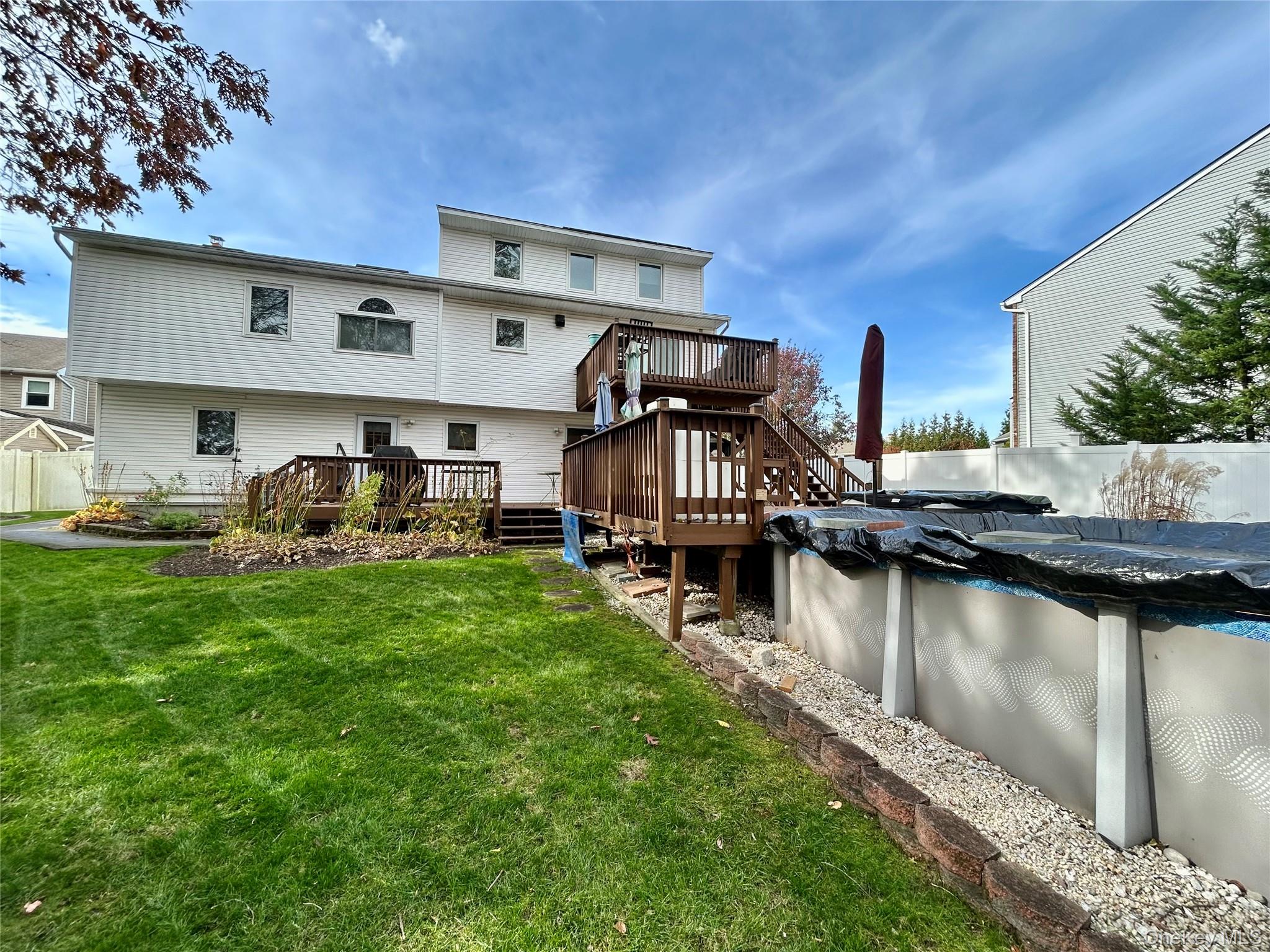 839 Pine Avenue, West Islip, NY 11795