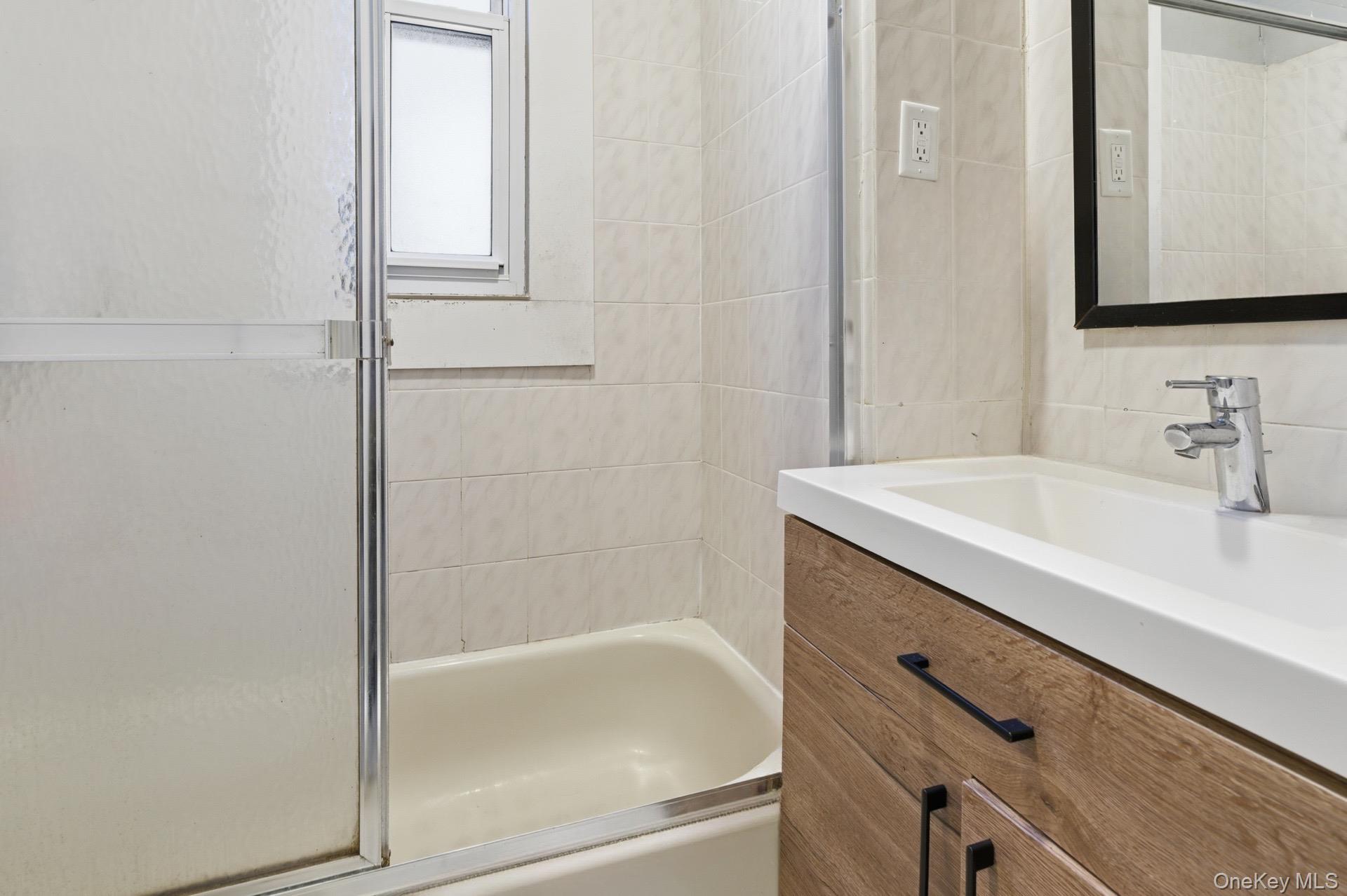 255 Saint Nicholas Avenue, Brooklyn, NY 11237