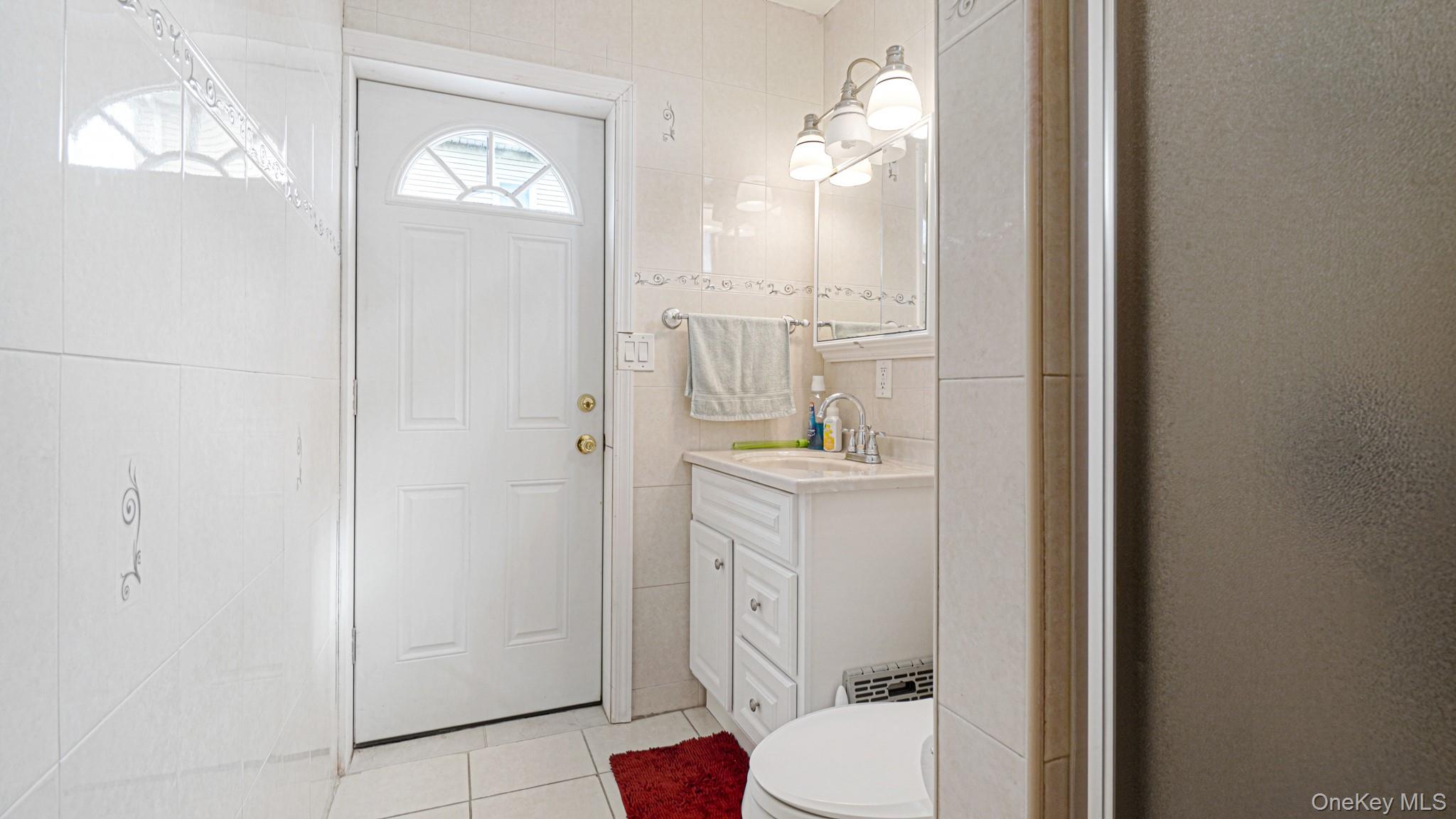 94-07 212th Street, Queens Village, NY 11428