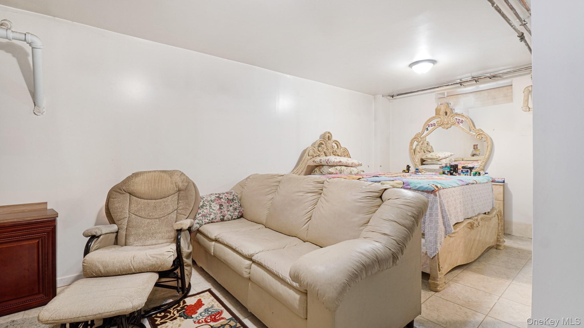 94-07 212th Street, Queens Village, NY 11428