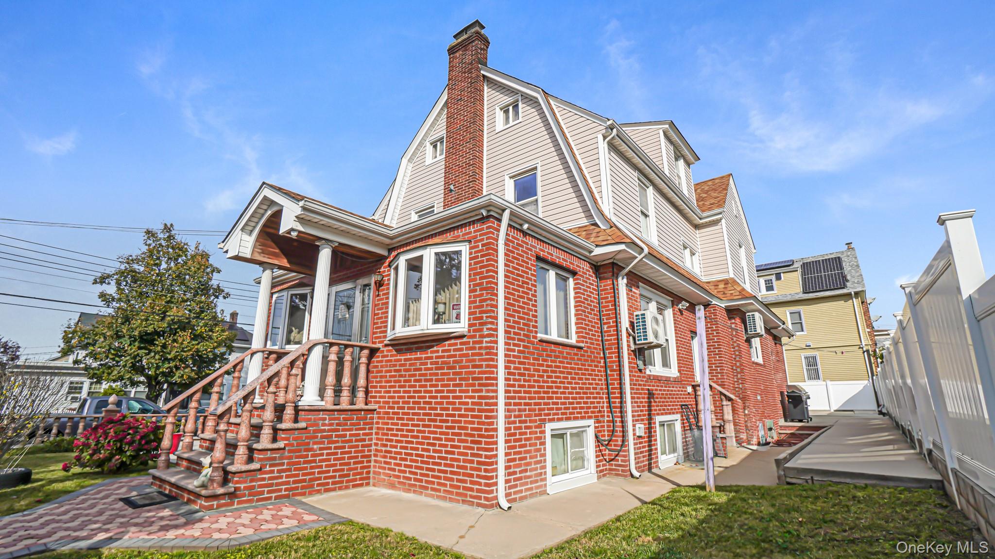 94-07 212th Street, Queens Village, NY 11428