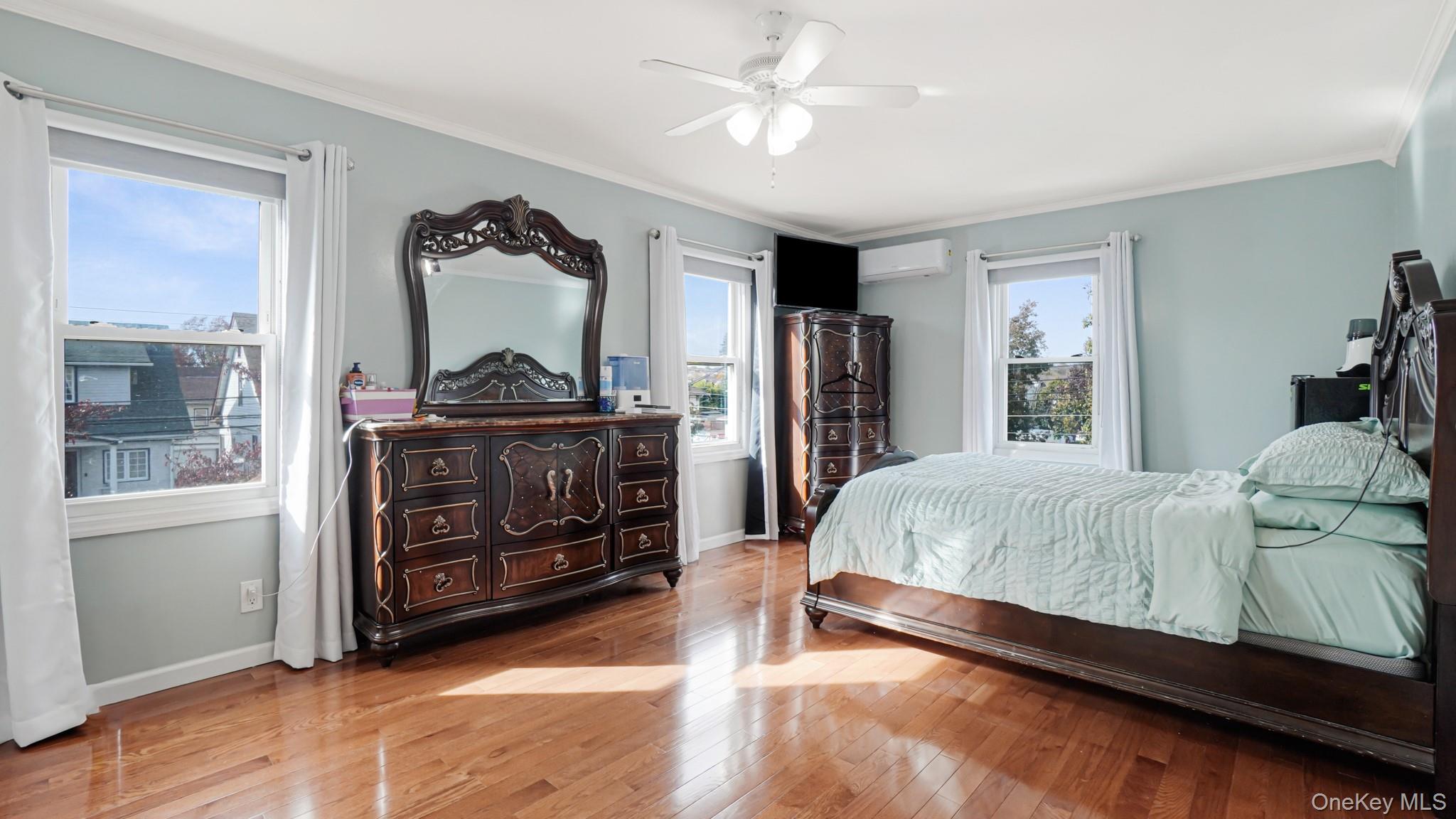 94-07 212th Street, Queens Village, NY 11428