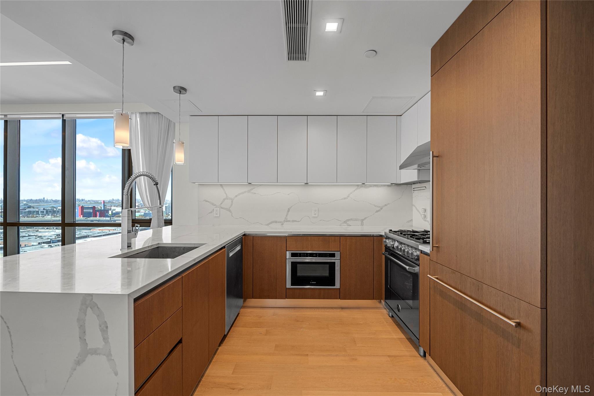 134-37 35th Ave # 11A, Flushing, NY 11654