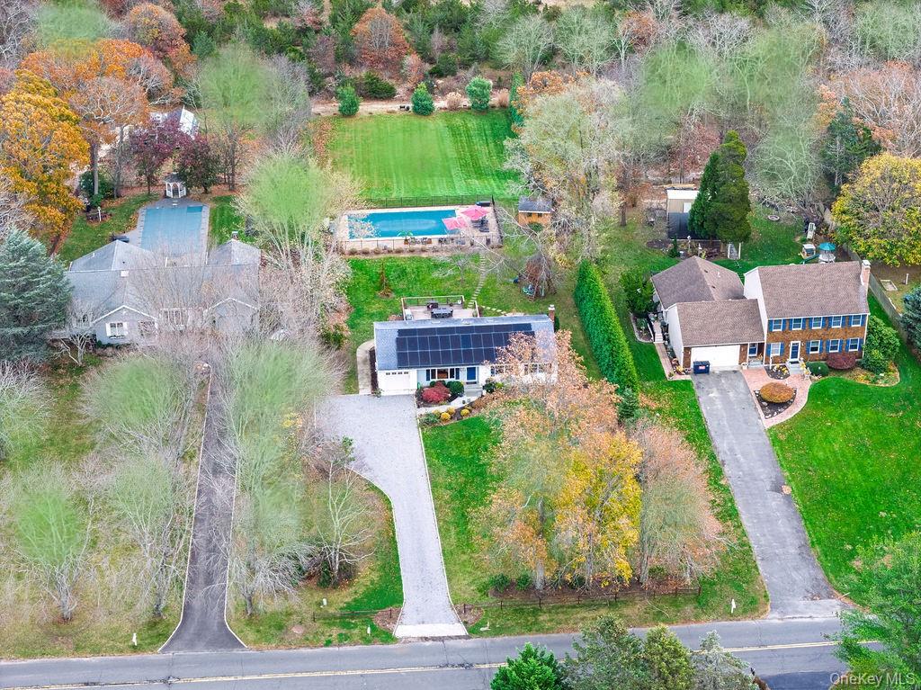 2400 Aldrich Lane, Laurel, NY 11948