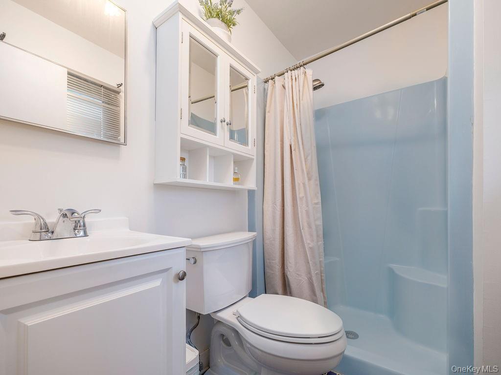 2400 Aldrich Lane, Laurel, NY 11948